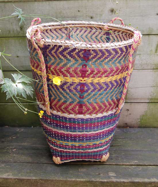 lidded toy basket