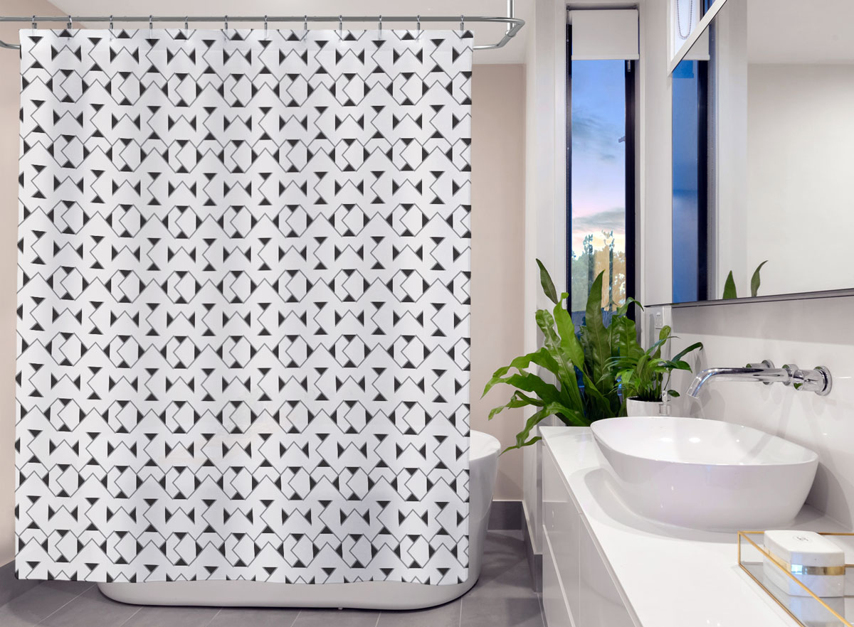 Black & White Triangle Lattice Shower Curtain